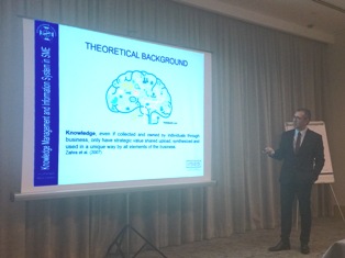 DOCENTES APRESENTARAM COMUNICAÇÃO CIENTÍFICA NO 3RD BUSINESS & MANAGEMENT