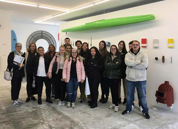 VISITA DE ESTUDO À EXPOSIÇÃO FRONTIERE - EXPRESSÕES DO DESIGN CONTEMPORÂNEO
