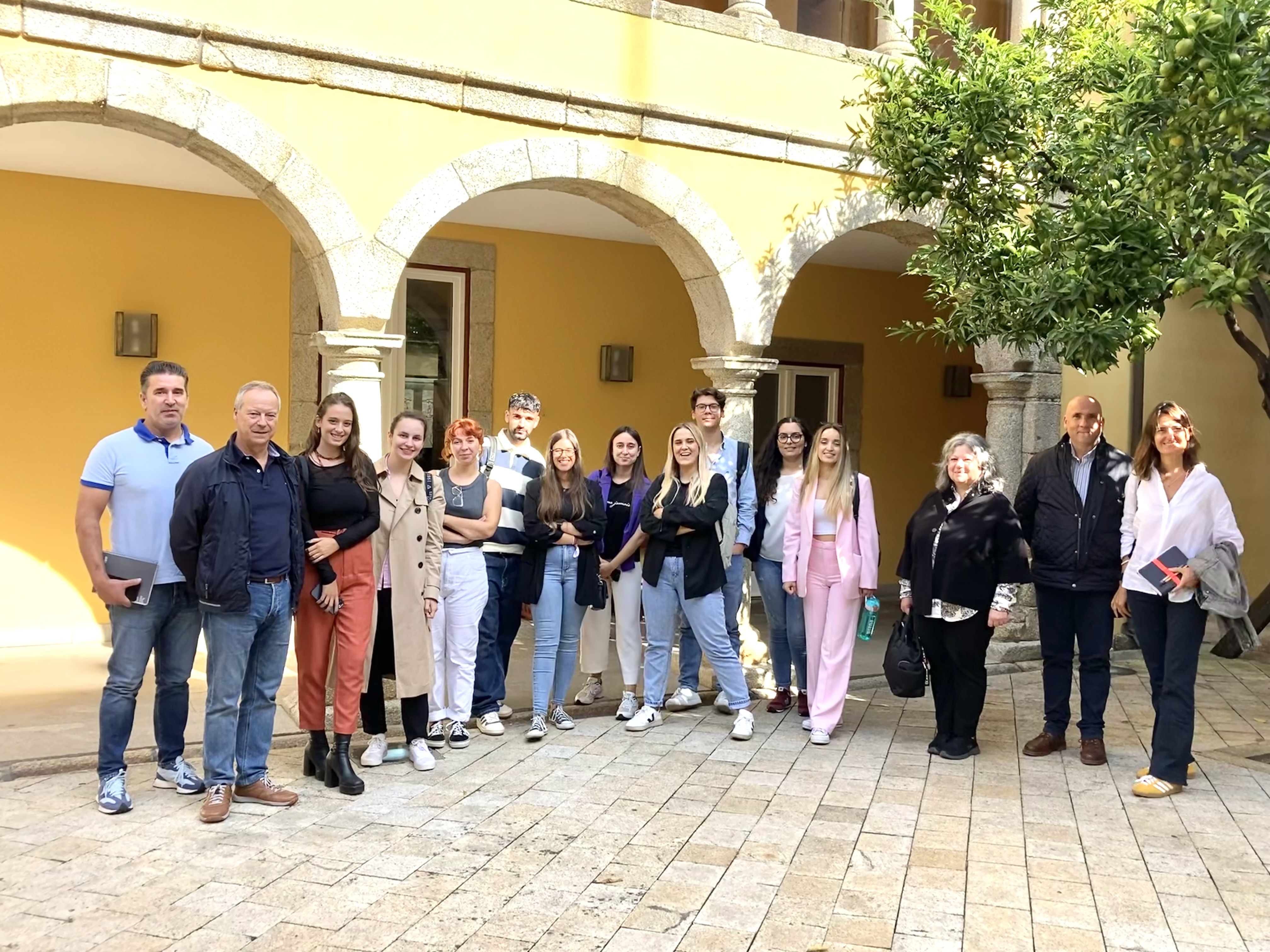 Estudantes do 5.º ano de Arquitetura na Câmara Municipal de Barcelos