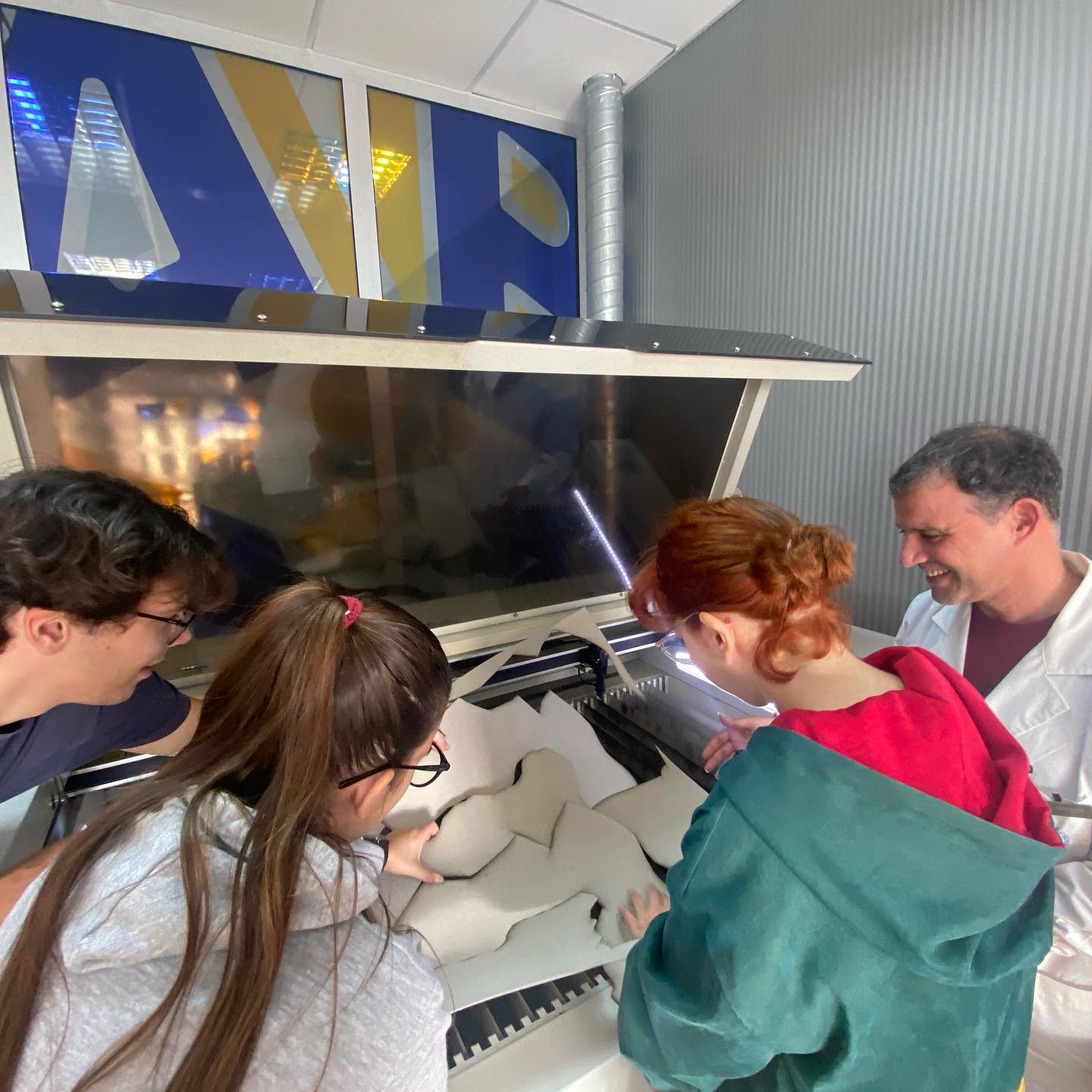 Estudantes de Arquitetura partilham laboratórios tecnológicos da Universidade