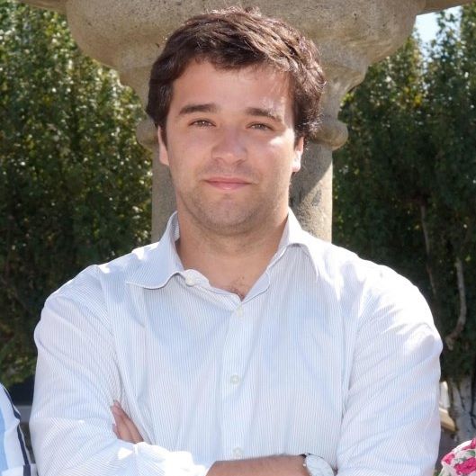 Professor Artur Feio publica artigo em Revista Internacional