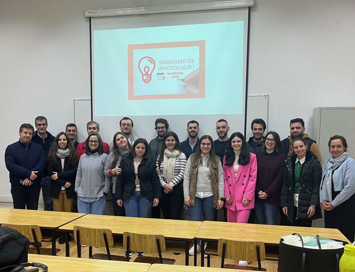 Sesso de Pitch Presentations dos estudantes em projeto de dissertao