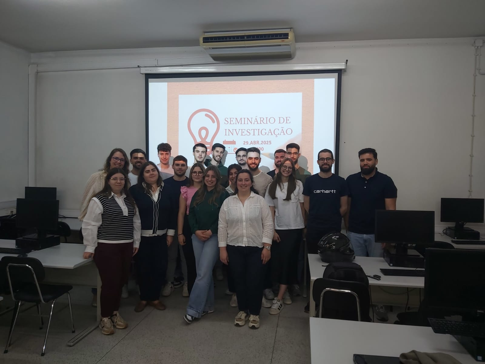 Estudantes de Mestrado da FET apresentam projetos de investigação