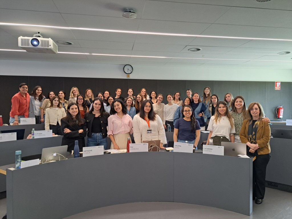 Professora Isabel Cantista leciona no ISEM - Fashion Business School em Madrid